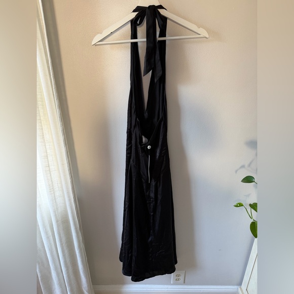 SNDYS Evelyn Midi Dress in Black - Picture 4 of 6